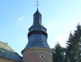 Eglise fortifiée < Cuiry-les-Iviers < Aisne < Picardie - 