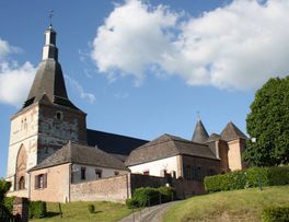 Eglise fortifiée < Dohis < Aisne < Picardie - 