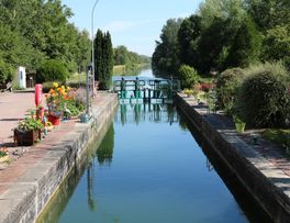 Canal < Secret < Noyales < Thiérache - Photo