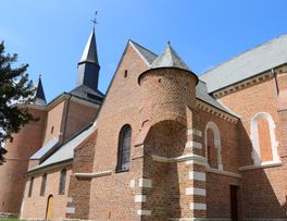 Eglise < Plomuion < Thiérache < Aisne < Hauts-de-France - 