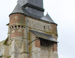 Eglise fortifiée < Macquigny < Aisne < Picardie - 