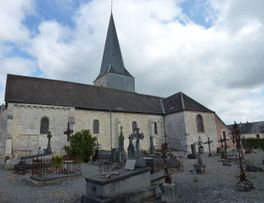 Eglise fortifiée < Any Martin Rieux < Aisne < Picardie  - 