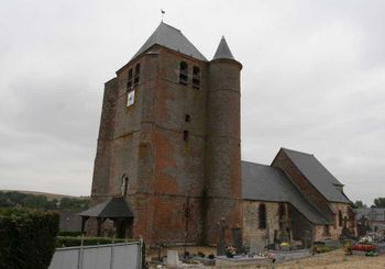Eglise fortifiée < Hary < Aisne < Picardie - 