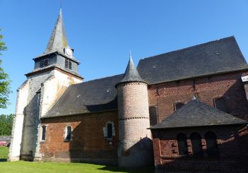 Eglise fortifiée de Nampcelles-la-Cour < Thiérache < Aisne < Picardie - 